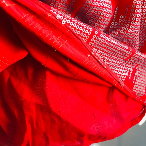 Gorgeous Red FABRIK Boutique Top ❤️ - Picture 6 of 7